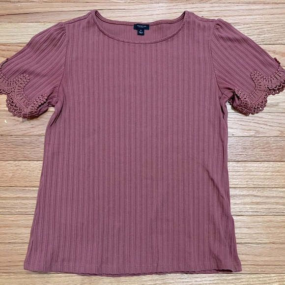 Ann Taylor Factory. Mauve PINK ribbed, embroidered sleeve sweater. Sz Medium - Picture 1 of 4